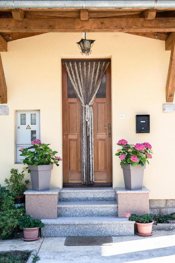 Apartment Marta Raša Exterior foto